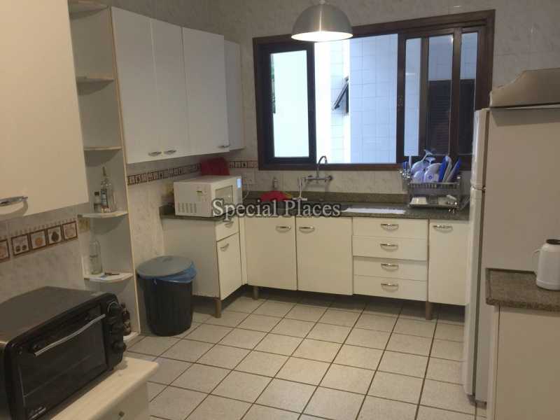 Conheça COZINHA do imóvel - Casa Para Alugar no Condomínio Joatinga - Joá - Rio de Janeiro - RJ - LOC1127 - 8 COZINHA