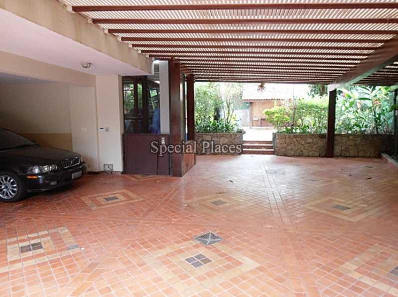 Conheça GARAGEM do imóvel - Casa em Condomínio 6 quartos para alugar Itanhangá, Rio de Janeiro - LOC1131 - 18 GARAGEM - Casa em Condomínio 6 quartos para alugar Itanhangá, Rio de Janeiro - LOC1131 - 18