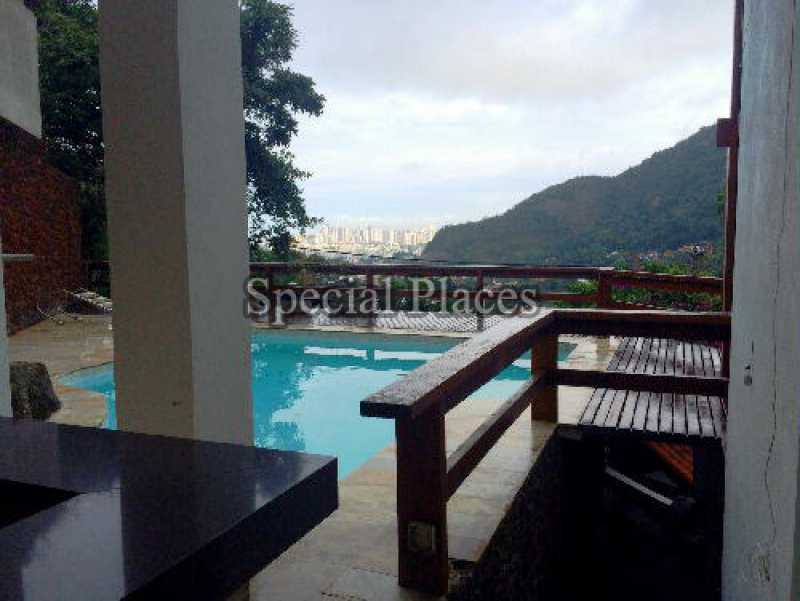 Conheça PISCINA do imóvel - Casa Joá, Rio de Janeiro, RJ Para Alugar, 5 Quartos, 400m² - LOC1128 - 4 PISCINA