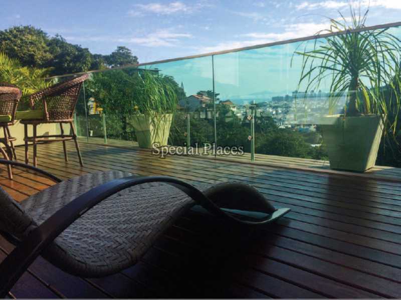 Conheça VARANDA SUITE MASTER do imóvel - Casa Joá, Rio de Janeiro, RJ Para Alugar, 5 Quartos, 400m² - LOC1128 - 18 VARANDA SUITE MASTER