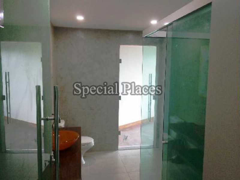 Conheça BANHEIRO SUITE do imóvel - Casa Joá, Rio de Janeiro, RJ Para Alugar, 5 Quartos, 400m² - LOC1128 - 22 BANHEIRO SUITE