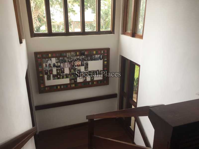 Conheça ESCADA do imóvel - Casa em Condomínio Barra, Santa Helena, Barra da Tijuca, Rio de Janeiro, RJ À Venda, 5 Quartos, 604m² - BAC2387 - 19 ESCADA