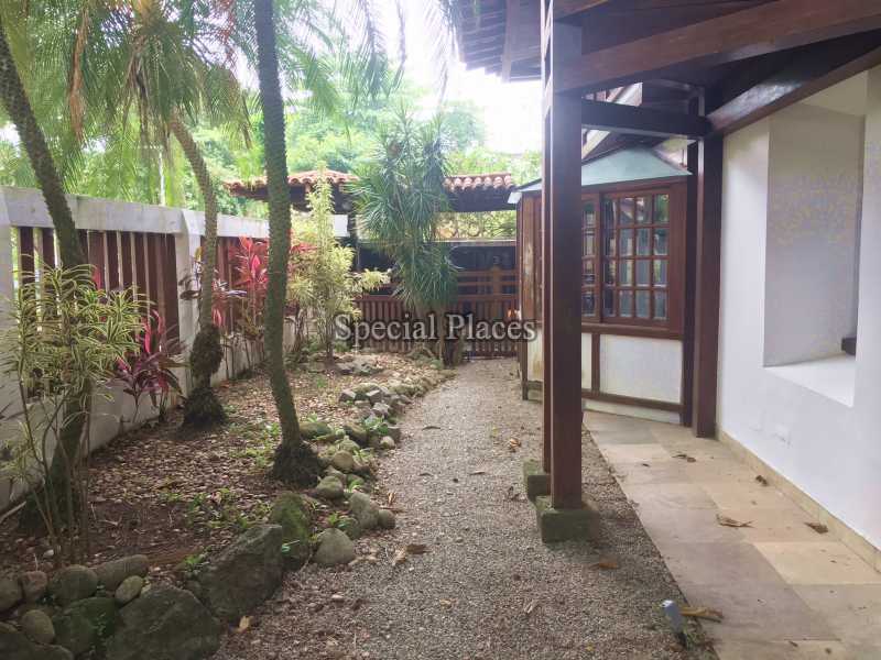 Conheça FRENTE DA CASA do imóvel - Casa em Condomínio Barra, Santa Helena, Barra da Tijuca, Rio de Janeiro, RJ À Venda, 5 Quartos, 604m² - BAC2387 - 12 FRENTE DA CASA