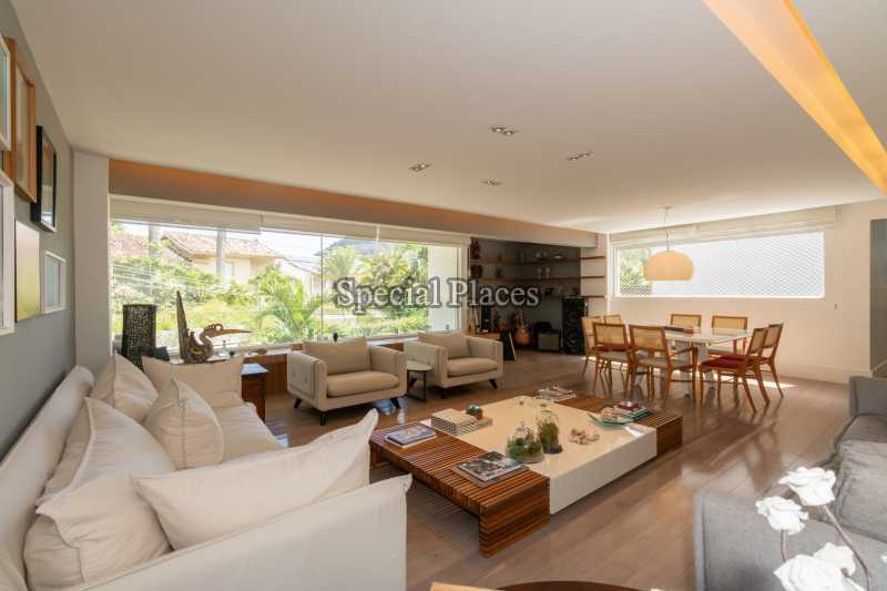 Conheça 3 SALA do imóvel - Casa em Condomínio Itanhangá, Greenwood Park, Itanhangá, Rio de Janeiro, RJ Para Alugar, 4 Quartos, 500m² - LOC1132 - 5 3 SALA