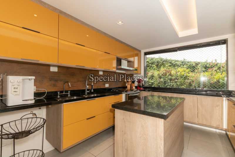 Conheça 10 COPA COZINHA do imóvel - Casa em Condomínio Itanhangá, Greenwood Park, Itanhangá, Rio de Janeiro, RJ Para Alugar, 4 Quartos, 500m² - LOC1132 - 12 10 COPA COZINHA