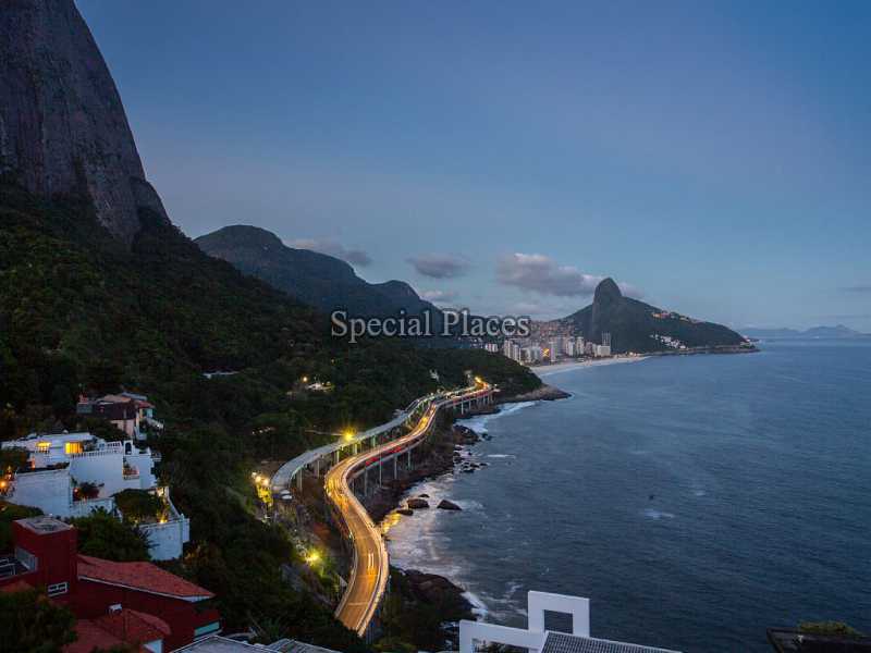 Conheça VISTA NOTURNA do imóvel - Casa Para Alugar no Condomínio Joatinga - Joá - Rio de Janeiro - RJ - LOC1139 - 21 VISTA NOTURNA