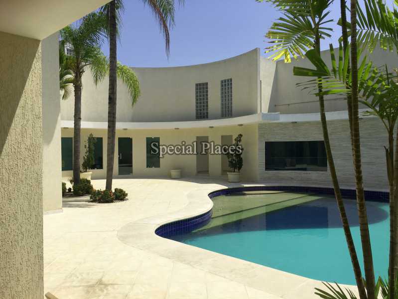 Conheça LAZER / PISCINA do imóvel - Casa em Condominio em condomínio À Venda - Condomínio Barra, Village Marapendi - Barra da Tijuca - Rio de Janeiro - RJ - BAC6045 - 6 LAZER / PISCINA