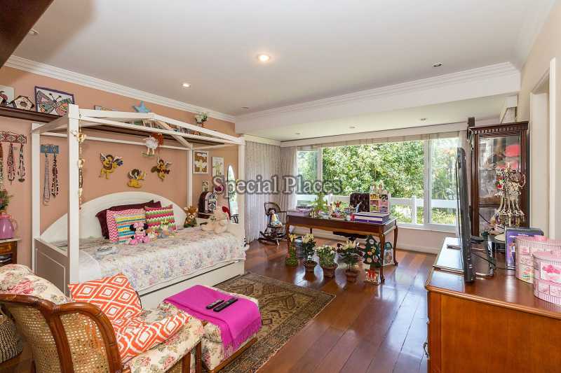 Conheça Suíte com closets 2 do imóvel - Casa À Venda no Condomínio Barra, Jardim Barra da Tijuca - Barra da Tijuca - Rio de Janeiro - RJ - BAC6057 - 25 Suíte com closets 2