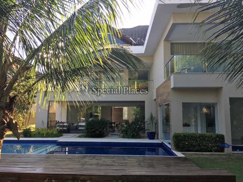 Conheça Fachada 2 do imóvel - Casa À Venda no Condomínio Itanhangá, Reserva - Barra da Tijuca - Rio de Janeiro - RJ - BAC6062 - 3 Fachada 2