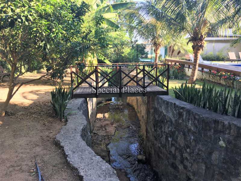 Conheça Riacho anexo ao lazer do imóvel - Casa À Venda no Condomínio Itanhangá, Reserva - Barra da Tijuca - Rio de Janeiro - RJ - BAC6062 - 16 Riacho anexo ao lazer