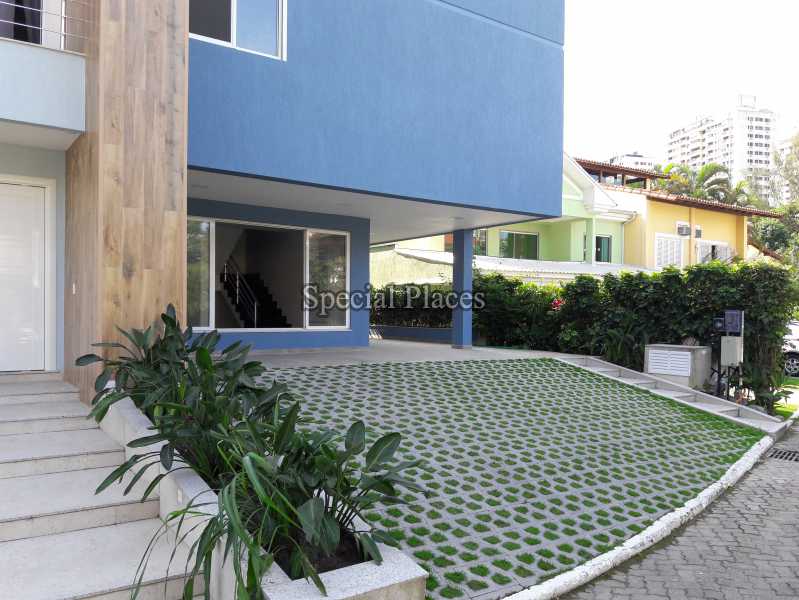 Conheça Fachada 1 do imóvel - Casa Para Alugar no Condomínio Barra, Vivendas da Barra - Barra da Tijuca - Rio de Janeiro - RJ - LOC1155 - 1 Fachada 1