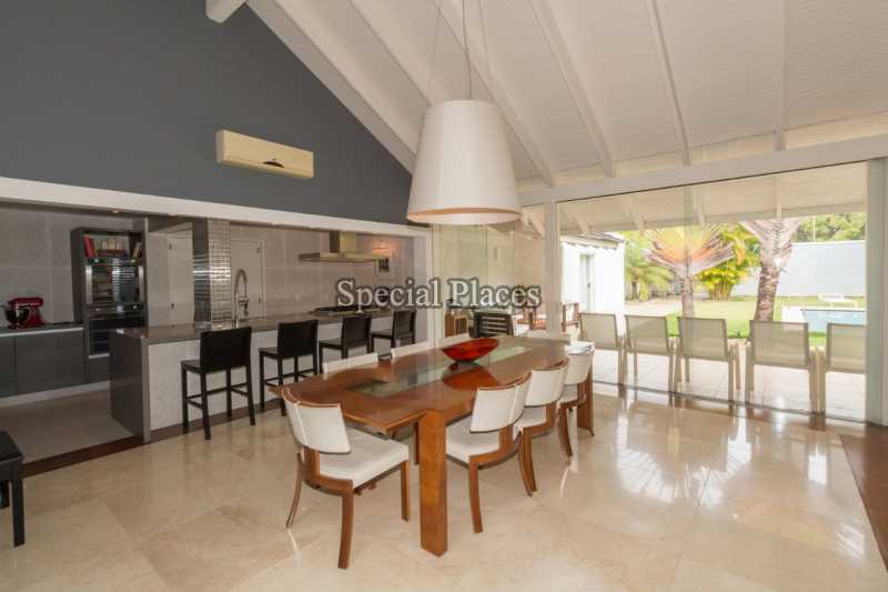 Conheça COZINHA INTEGRADA 3 do imóvel - Casa Para Alugar no Condomínio Barra, Novo Leblon - Barra da Tijuca - Rio de Janeiro - RJ - LOC1157 - 14 COZINHA INTEGRADA 3