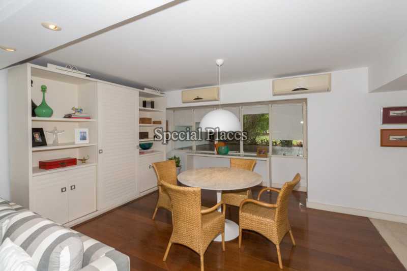 Conheça SALA DE ALMOÇO do imóvel - Casa Para Alugar no Condomínio Barra, Novo Leblon - Barra da Tijuca - Rio de Janeiro - RJ - LOC1157 - 10 SALA DE ALMOÇO