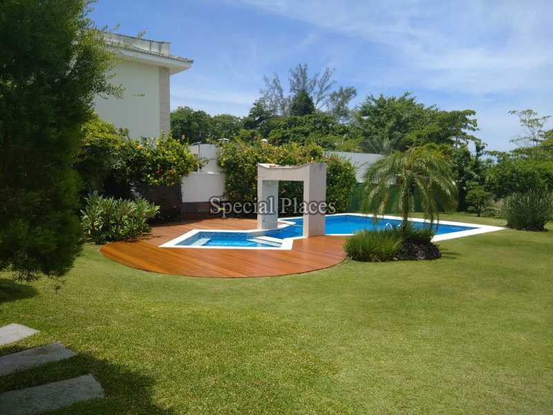 Conheça Piscina 2 do imóvel - Casa Para Alugar no Condomínio Barra, Novo Leblon - Barra da Tijuca - Rio de Janeiro - RJ - LOC1159 - 6 Piscina 2