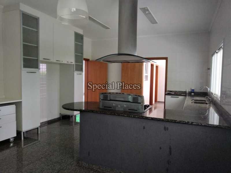 Conheça Copa Cozinha3 do imóvel - Casa Para Alugar no Condomínio Barra, Novo Leblon - Barra da Tijuca - Rio de Janeiro - RJ - LOC1159 - 11 Copa Cozinha3