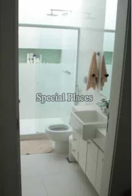 Conheça Banheiro suíte do imóvel - Casa Para Alugar no Condomínio Itanhangá, Reserva - Itanhangá - Rio de Janeiro - RJ - LOC1163 - 18 Banheiro suíte