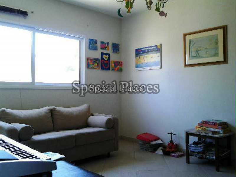 Conheça family_room do imóvel - Casa Para Venda ou Aluguel no Condomínio Barra, Quintas do Rio - Barra da Tijuca - Rio de Janeiro - RJ - LOC1168 - 22 family_room