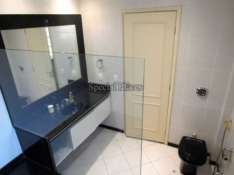 Conheça 21 banheiro suite do imóvel - Casa linear, próxima a farto comercio! 4 suítes - BAC6071 - 22 21 banheiro suite