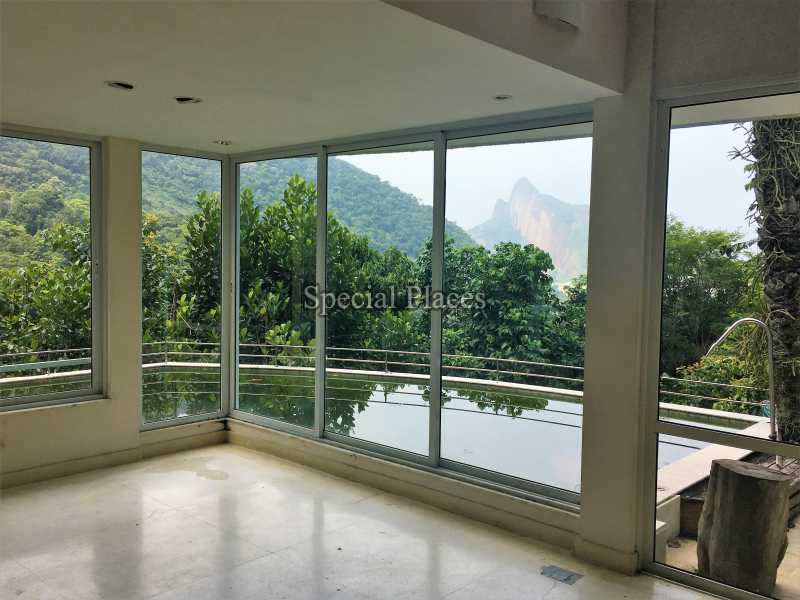 Conheça 8 estar do imóvel - Casa em Condomínio São Conrado, Pedra Bonita, São Conrado, Rio de Janeiro, RJ À Venda, 4 Quartos, 468m² - BAC6081 - 9 8 estar