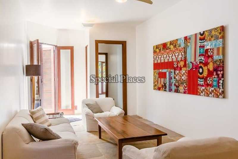 Conheça 6 sala estar do imóvel - Casa em Condomínio Joá, Rio de Janeiro, RJ Para Alugar, 6 Quartos, 1100m² - LOC1179 - 8 6 sala estar
