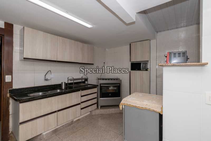 Conheça COZINHA 2 do imóvel - Casa São Conrado, Rio de Janeiro, RJ Para Alugar, 5 Quartos, 378m² - LOC1194 - 15 COZINHA 2