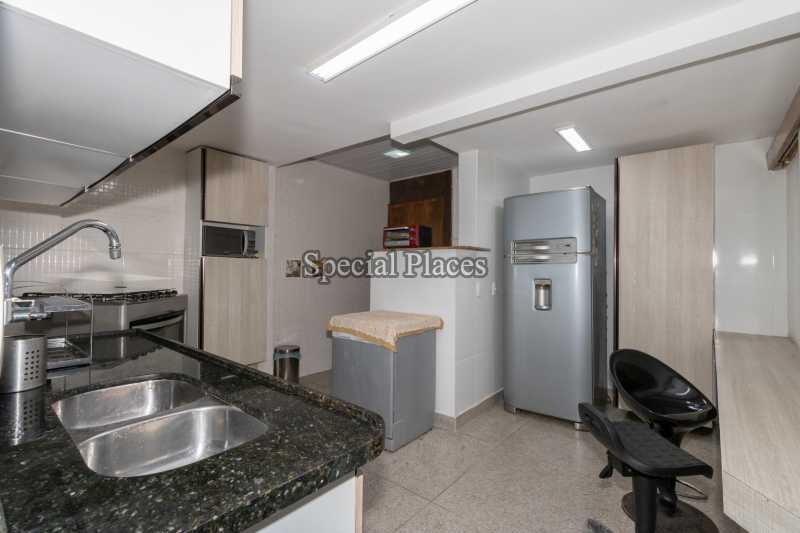 Conheça COZINHA 3 do imóvel - Casa São Conrado, Rio de Janeiro, RJ Para Alugar, 5 Quartos, 378m² - LOC1194 - 16 COZINHA 3