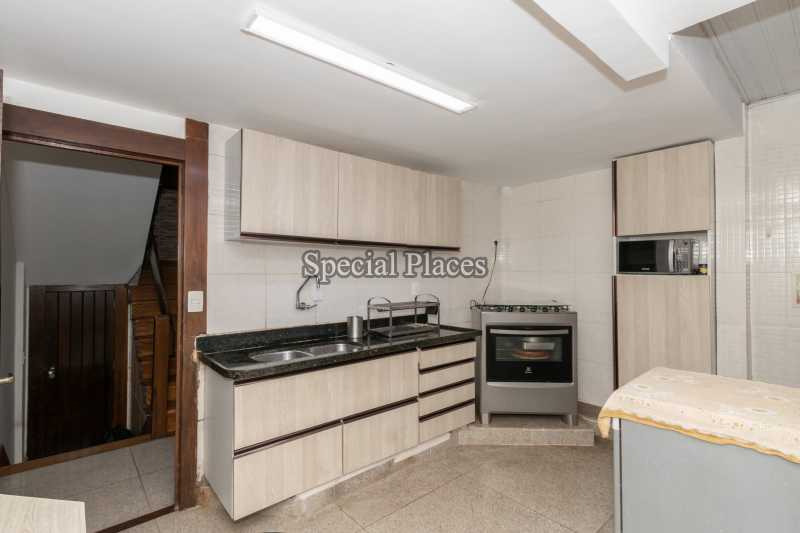 Conheça COZINHA do imóvel - Casa São Conrado, Rio de Janeiro, RJ Para Alugar, 5 Quartos, 378m² - LOC1194 - 14 COZINHA