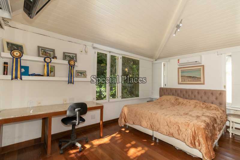 Conheça SUITE MASTER do imóvel - Casa São Conrado, Rio de Janeiro, RJ Para Alugar, 5 Quartos, 378m² - LOC1194 - 24 SUITE MASTER