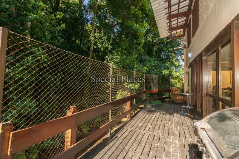 Conheça VARANDÃO DECK do imóvel - Casa São Conrado, Rio de Janeiro, RJ Para Alugar, 5 Quartos, 378m² - LOC1194 - 30 VARANDÃO DECK