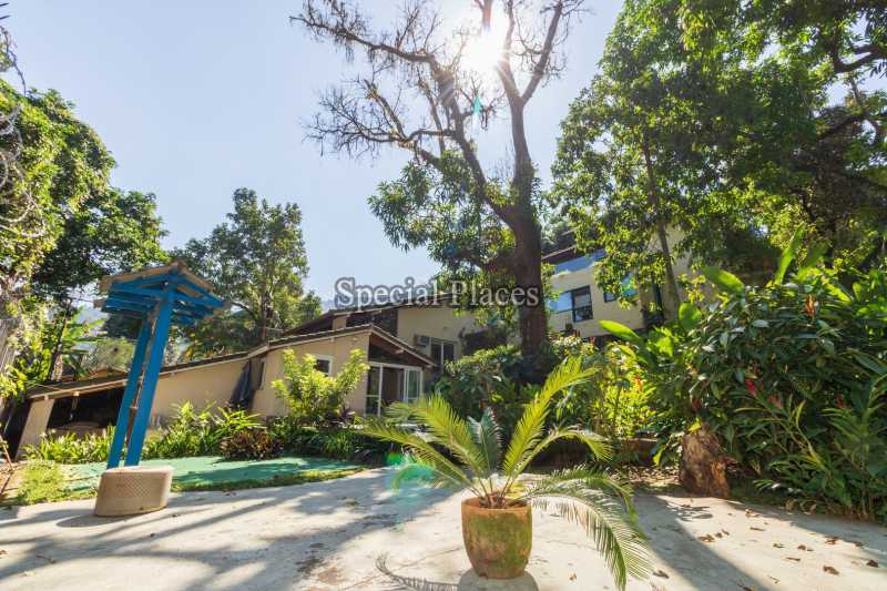 Conheça 27 fachada fundos do imóvel - Casa em Condomínio Itanhangá, Verde Vale, Itanhangá, Rio de Janeiro, RJ Para Alugar, 5 Quartos, 452m² - LOC1198 - 28 27 fachada fundos