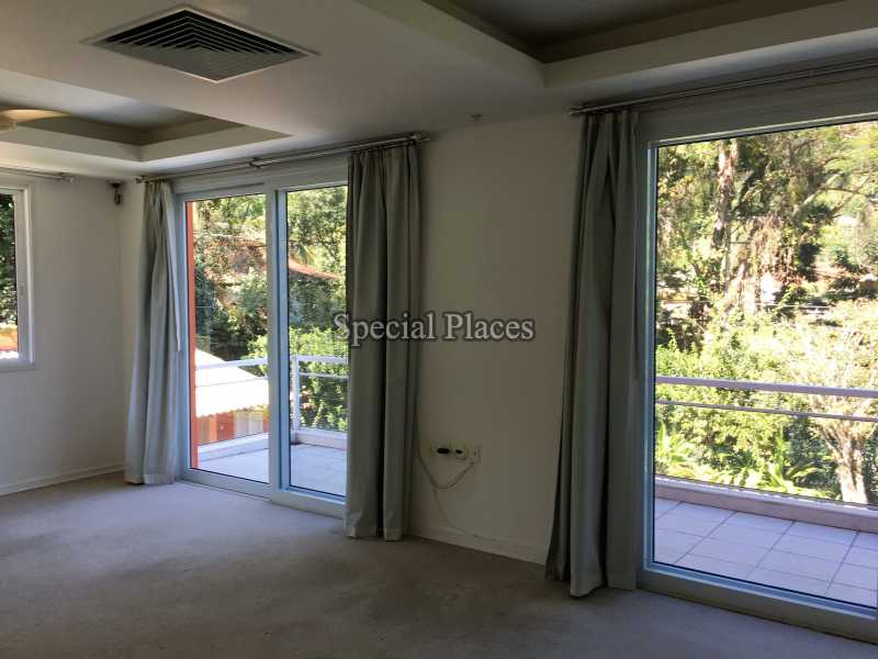 Conheça 12 suite master do imóvel - Casa Para Alugar no Condomínio Itanhangá, Jardim - Itanhangá - Rio de Janeiro - RJ - LOC1199 - 13 12 suite master
