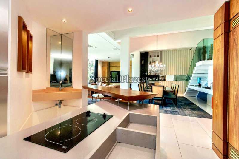 Conheça 12 - COZINHA INTEGRADA do imóvel - Casa em Condomínio Joatinga, Joá, Rio de Janeiro, RJ Para Alugar, 6 Quartos, 1500m² - LOC1181 - 14 12 - COZINHA INTEGRADA