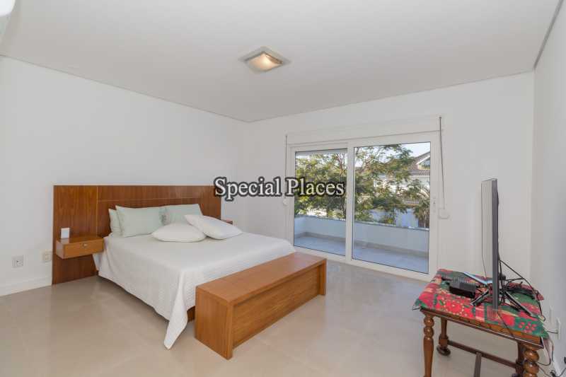 Conheça 19 - suite master do imóvel - Casa em Condomínio Barra, Quintas do Rio, Barra da Tijuca, Rio de Janeiro, RJ Para Alugar, 4 Quartos, 424m² - LOC1100A - 21 19 - suite master