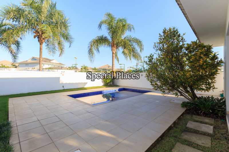 Conheça 26 - jardim do imóvel - Casa em Condomínio Barra, Quintas do Rio, Barra da Tijuca, Rio de Janeiro, RJ Para Alugar, 4 Quartos, 424m² - LOC1100A - 28 26 - jardim