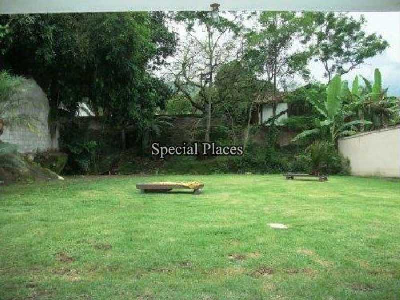 Conheça 24 - JARDIM DOS FUNDOS do imóvel - Casa em Condomínio 4 quartos para alugar Itanhangá, Rio de Janeiro - R$ 12.500 - LOC1108A - 26 24 - JARDIM DOS FUNDOS