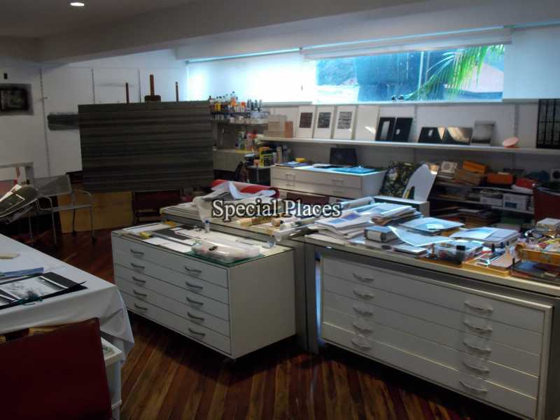 Conheça 15 - estudio do imóvel - CASA PARA COLECIONADOR DE VEICULOS - GARAGEM EXPOSITORA PARA 10 CARROS -QUADRA TENIS - LOC1117A - 16 15 - estudio