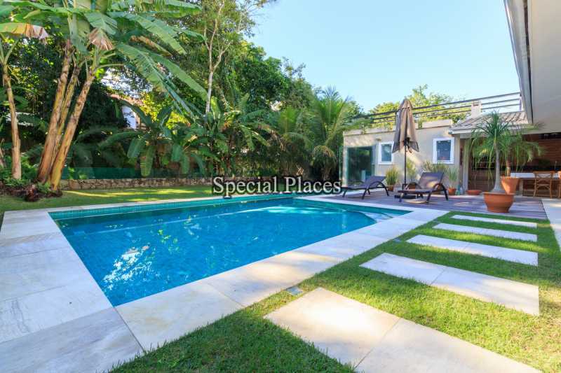 Conheça 3 - LAZER PISCINA do imóvel - Casa em Condomínio Itanhangá, Reserva, Itanhangá, Rio de Janeiro, RJ Para Alugar, 4 Quartos, 540m² - LOC1106A - 5 3 - LAZER PISCINA