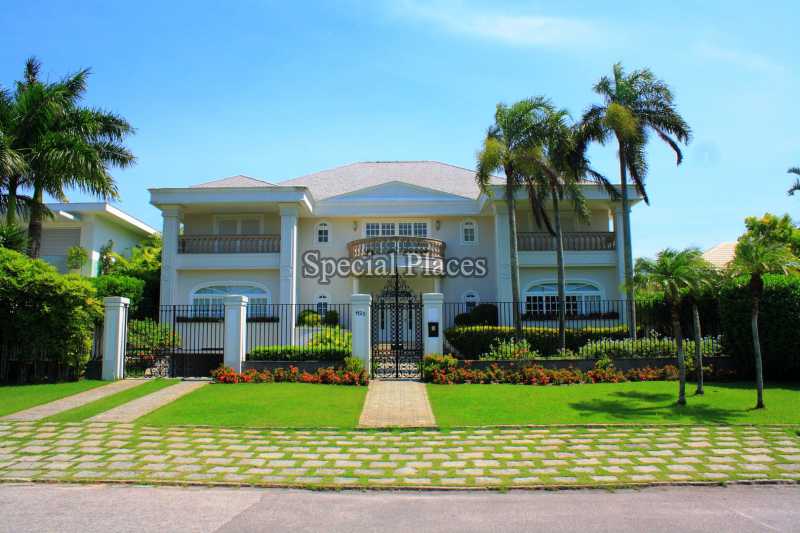 Conheça 01fachada do imóvel - Casa em Condomínio Barra, Park Palace, Barra da Tijuca, Rio de Janeiro, RJ Para Alugar, 6 Quartos, 1000m² - LOC1033A - 1 01fachada