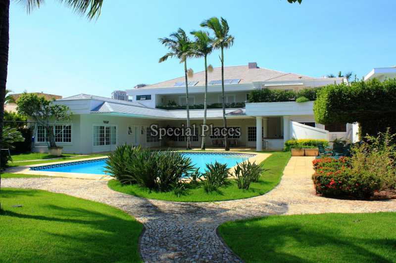 Conheça 02fachadaatras do imóvel - Casa em Condomínio Barra, Park Palace, Barra da Tijuca, Rio de Janeiro, RJ Para Alugar, 6 Quartos, 1000m² - LOC1033A - 3 02fachadaatras