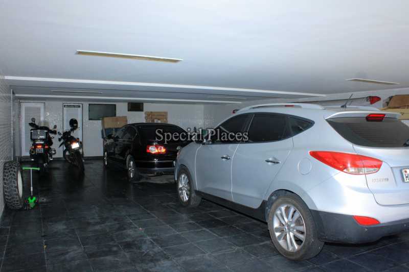 Conheça 30garagem do imóvel - Casa em Condomínio Barra, Park Palace, Barra da Tijuca, Rio de Janeiro, RJ Para Alugar, 6 Quartos, 1000m² - LOC1033A - 31 30garagem