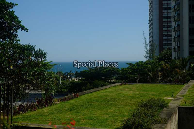 Conheça 22 - VISTA MAR DO TELHADO do imóvel - Casa São Conrado, Rio de Janeiro, RJ Para Alugar, 4 Quartos, 439m² - LOC1192A - 23 22 - VISTA MAR DO TELHADO