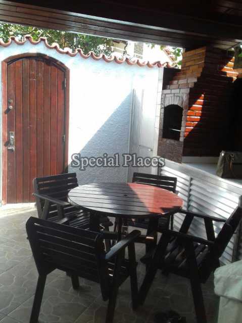 Conheça 5 AREA GOURMET do imóvel - Casa em Condomínio Barra, Jardim Barra da Tijuca, Barra da Tijuca, Rio de Janeiro, RJ Para Alugar, 2 Quartos, 80m² - LOC1208T - 7 5 AREA GOURMET