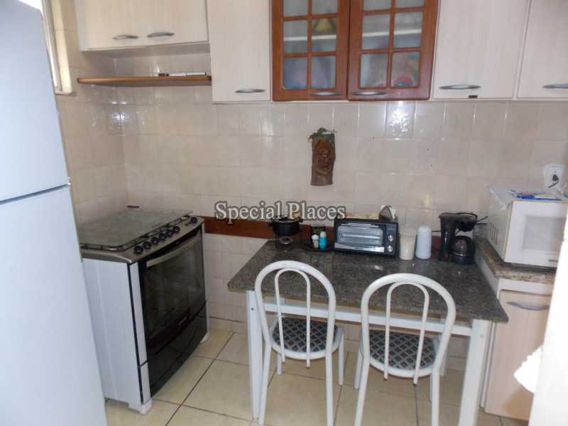 Conheça 8 cozinha do imóvel - Casa em Condomínio Barra, Jardim Barra da Tijuca, Barra da Tijuca, Rio de Janeiro, RJ Para Alugar, 2 Quartos, 80m² - LOC1208T - 10 8 cozinha