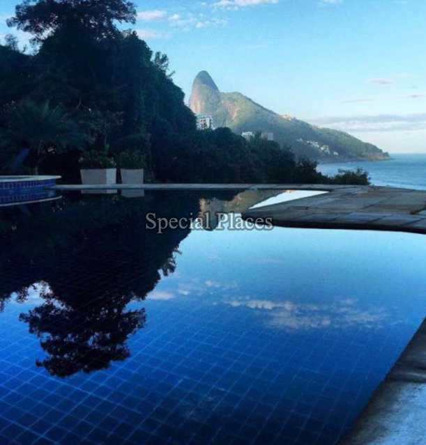 Conheça 29 vista piscina infinita do imóvel - Casa São Conrado, Rio de Janeiro, RJ Para Alugar, 5 Quartos, 900m² - LOC1210T - 6 29 vista piscina infinita