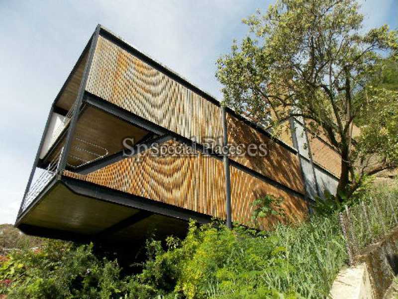 Conheça 3 externa_lateral do imóvel - Casa Barra da Tijuca, Rio de Janeiro, RJ Para Alugar, 4 Quartos, 750m² - LOC1219A - 4 3 externa_lateral