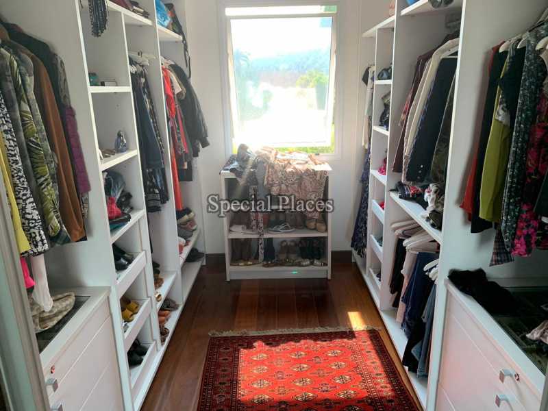Conheça 12 CLOSET SUITE MASTER do imóvel - Casa em Condomínio 4 quartos para alugar Itanhangá, Rio de Janeiro - R$ 13.000 - LOC1223A - 13 12 CLOSET SUITE MASTER