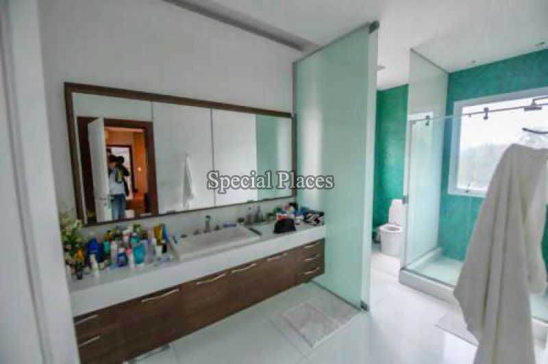 Conheça 13 BANHEIRO SUITE MASTER do imóvel - Casa em Condomínio 4 quartos para alugar Itanhangá, Rio de Janeiro - R$ 13.000 - LOC1223A - 14 13 BANHEIRO SUITE MASTER