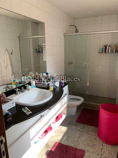 Conheça 21 BANHEIRO SUITE III do imóvel - Casa em Condomínio 4 quartos para alugar Itanhangá, Rio de Janeiro - R$ 13.000 - LOC1223A - 22 21 BANHEIRO SUITE III