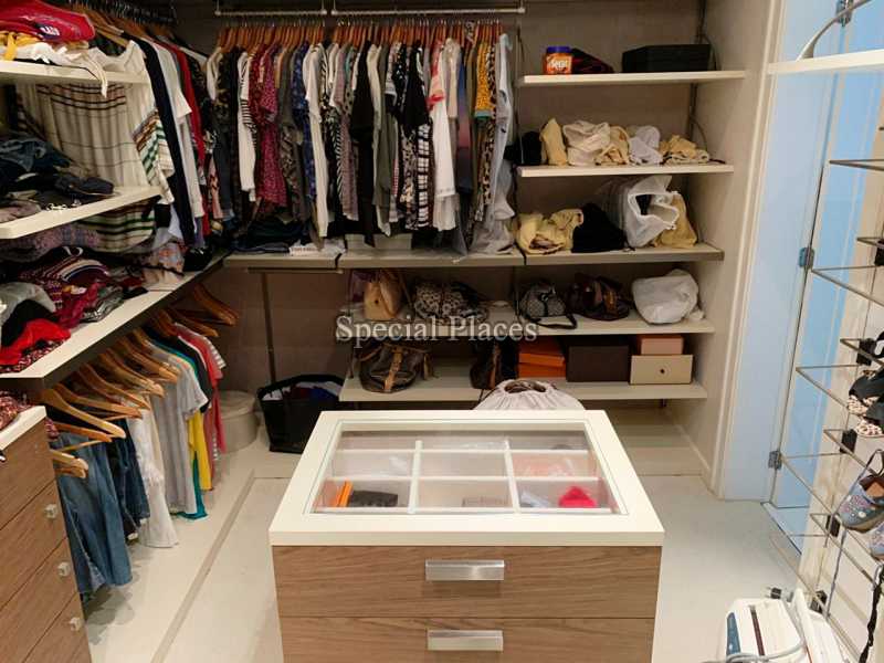 Conheça 10 closet do imóvel - Casa em Condomínio São Conrado, São Conrado, Rio de Janeiro, RJ Para Alugar, 4 Quartos, 350m² - LOC1226A - 11 10 closet
