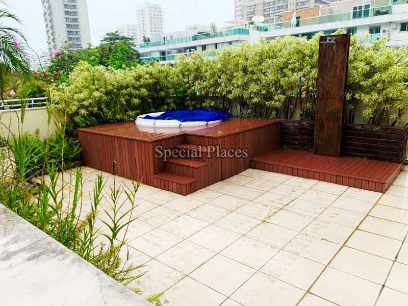 Conheça 21 deck do imóvel - Casa em Condomínio São Conrado, São Conrado, Rio de Janeiro, RJ Para Alugar, 4 Quartos, 350m² - LOC1226A - 22 21 deck